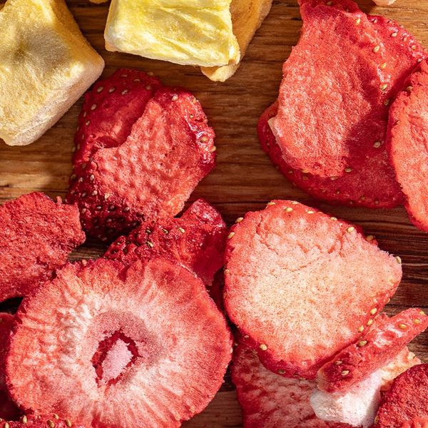 Freeze-dried strawberries, Slices, 10 g.