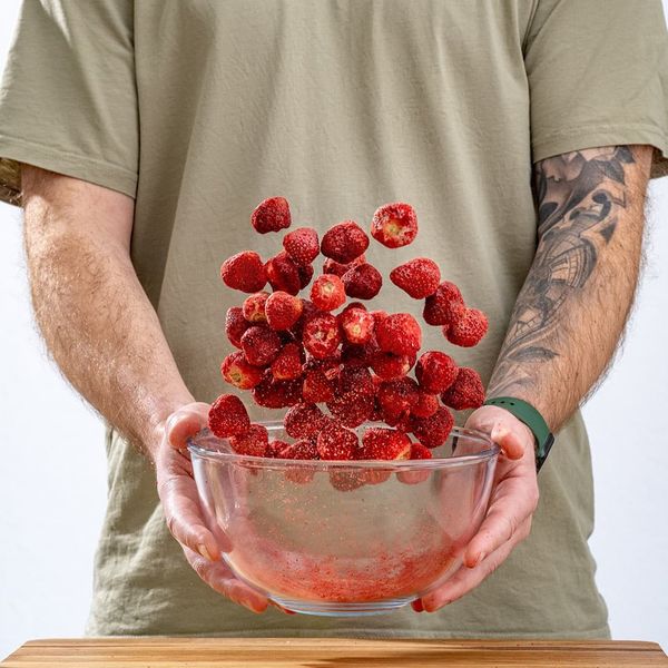 Freeze-dried strawberries, Slices, 500 g.